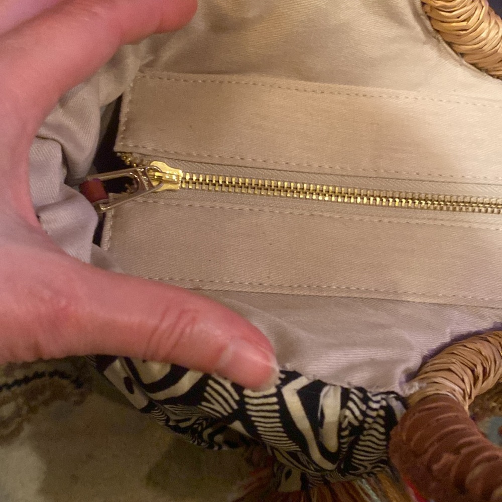 Sam Edelman Brown and Red Tote Bag with Woven Texture - Picture 6 of 7